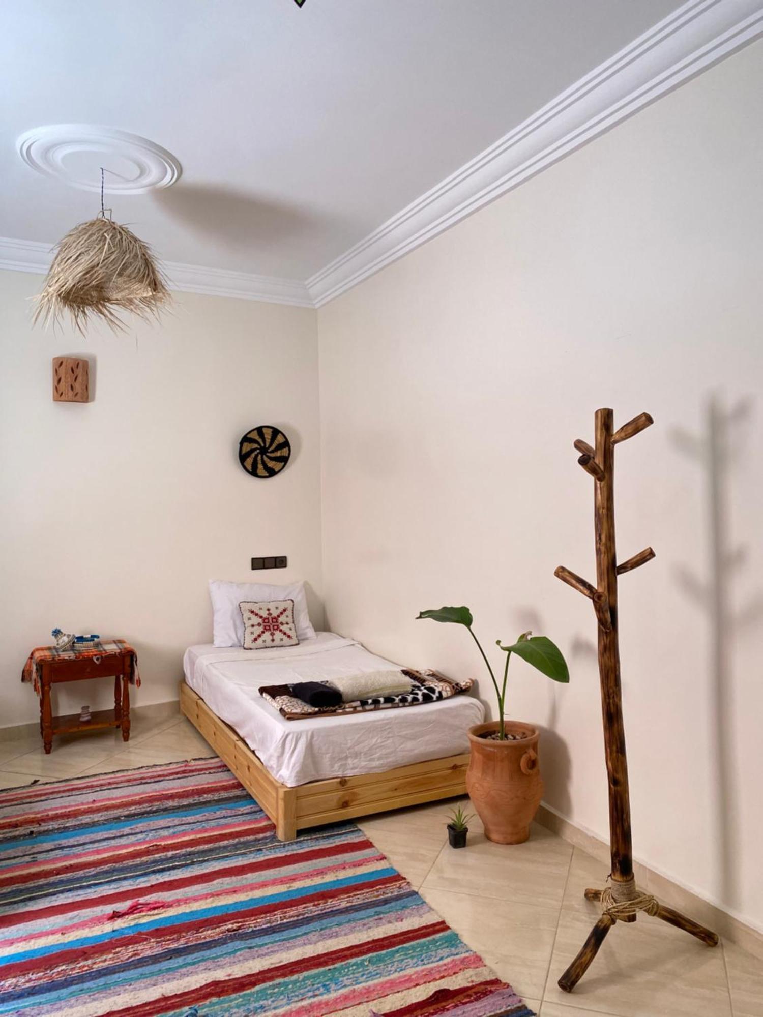Chill Surfer Hostel Tamraght Esterno foto