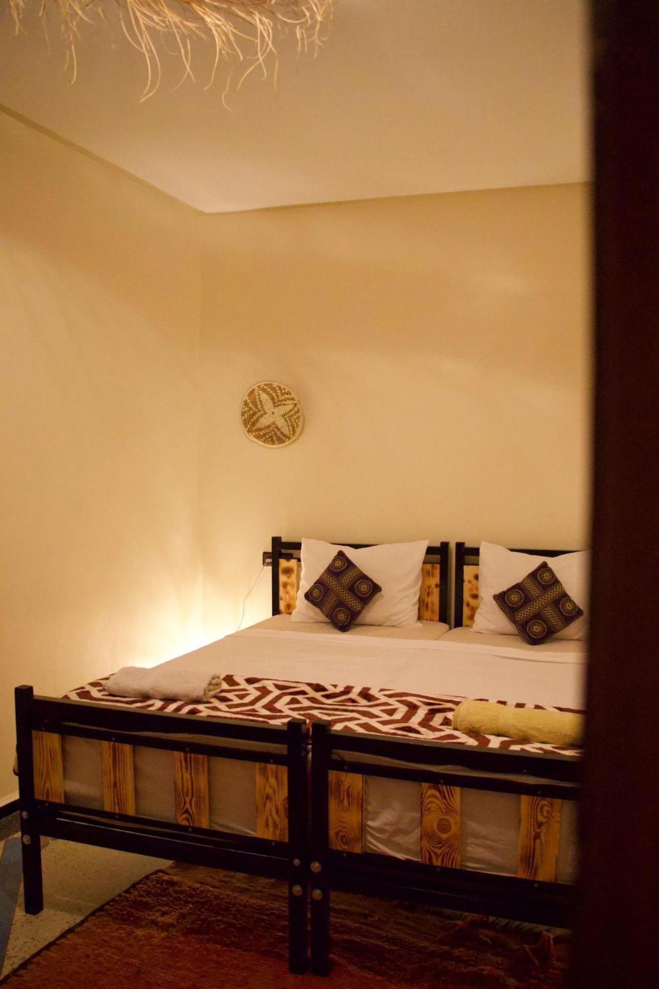 Chill Surfer Hostel Tamraght Esterno foto